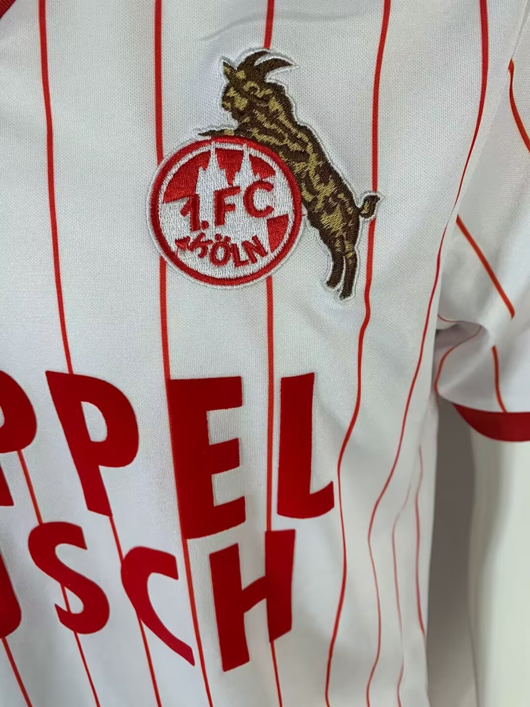 1. FC Köln Saison 1982/83 Heimtrikot