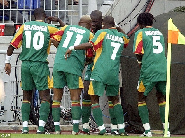 Senegal WM 2002 Heimtrikot