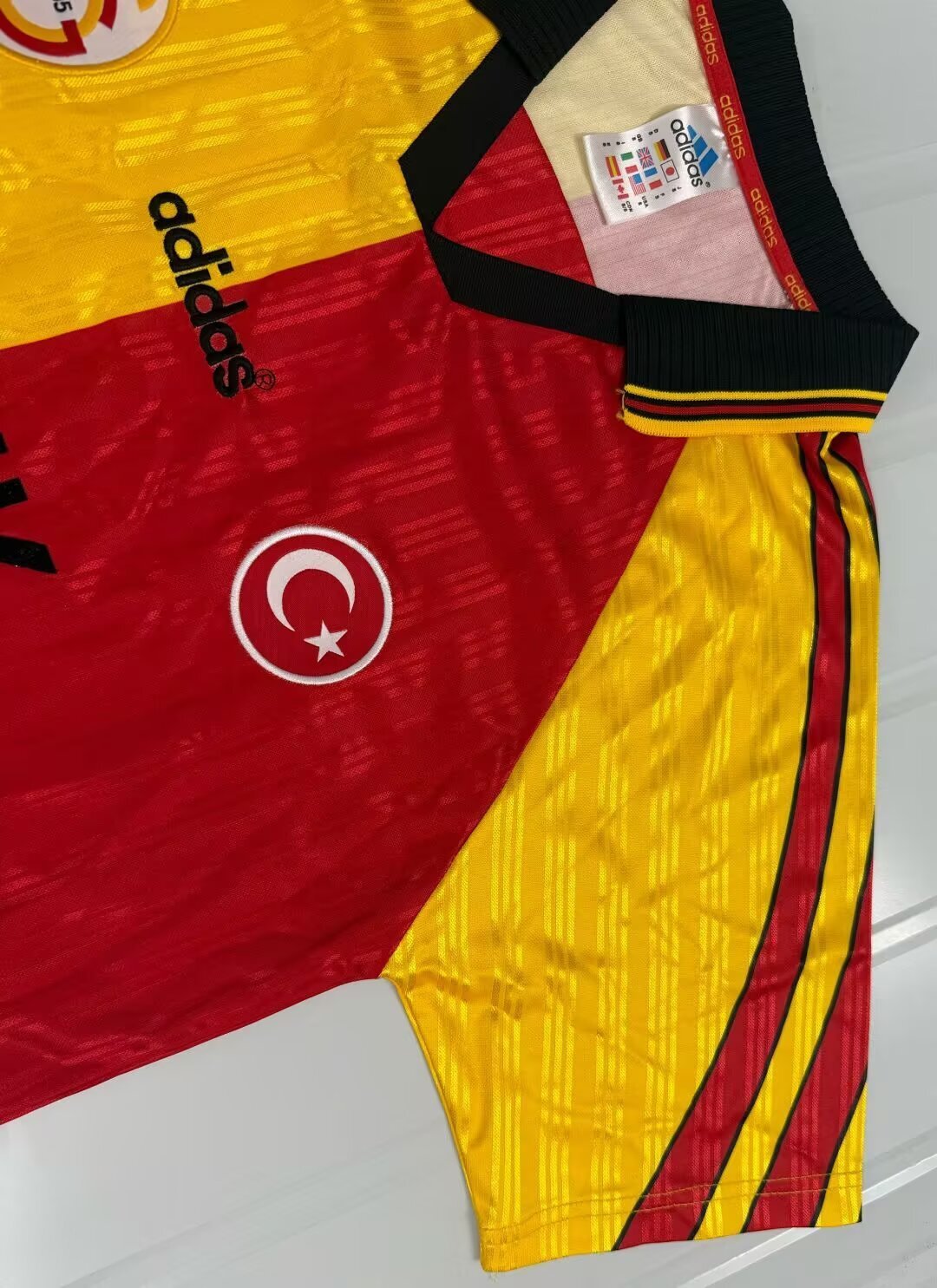 Galatasaray Istanbul 1997/98 Heimtrikot