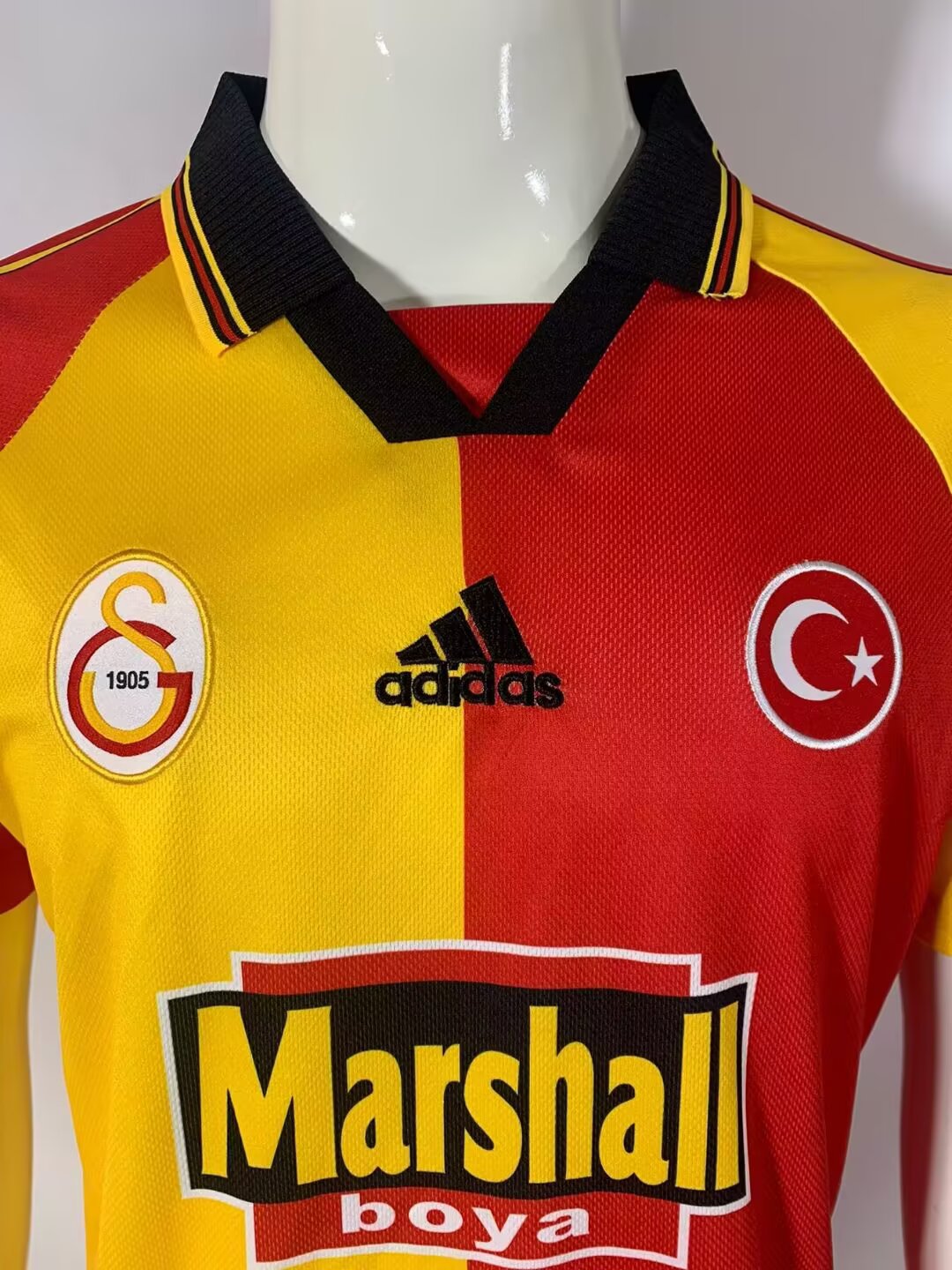 Galatasaray Istanbul 1998/99 Heimtrikot