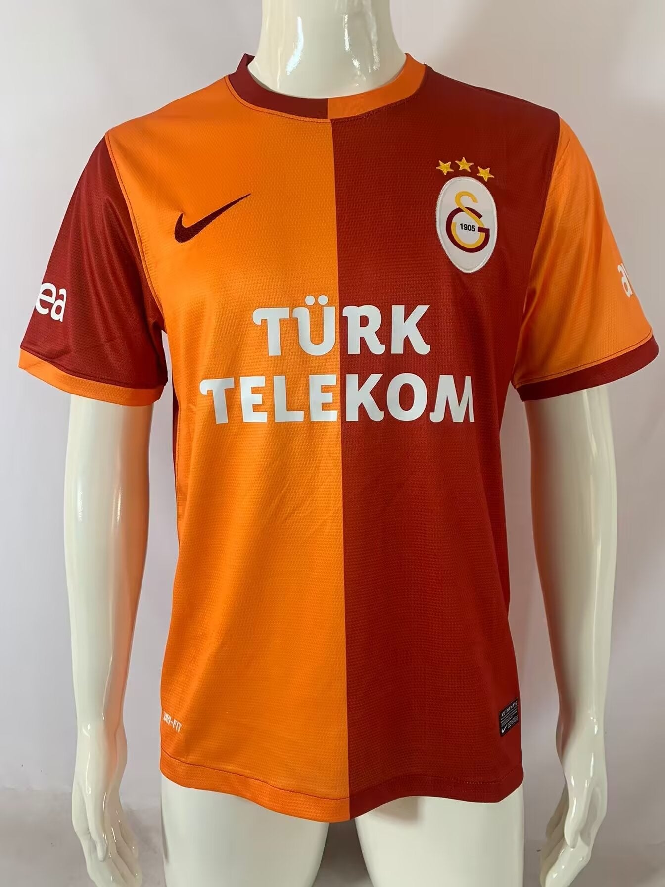 Galatasaray Istanbul 2013/14 Heimtrikot