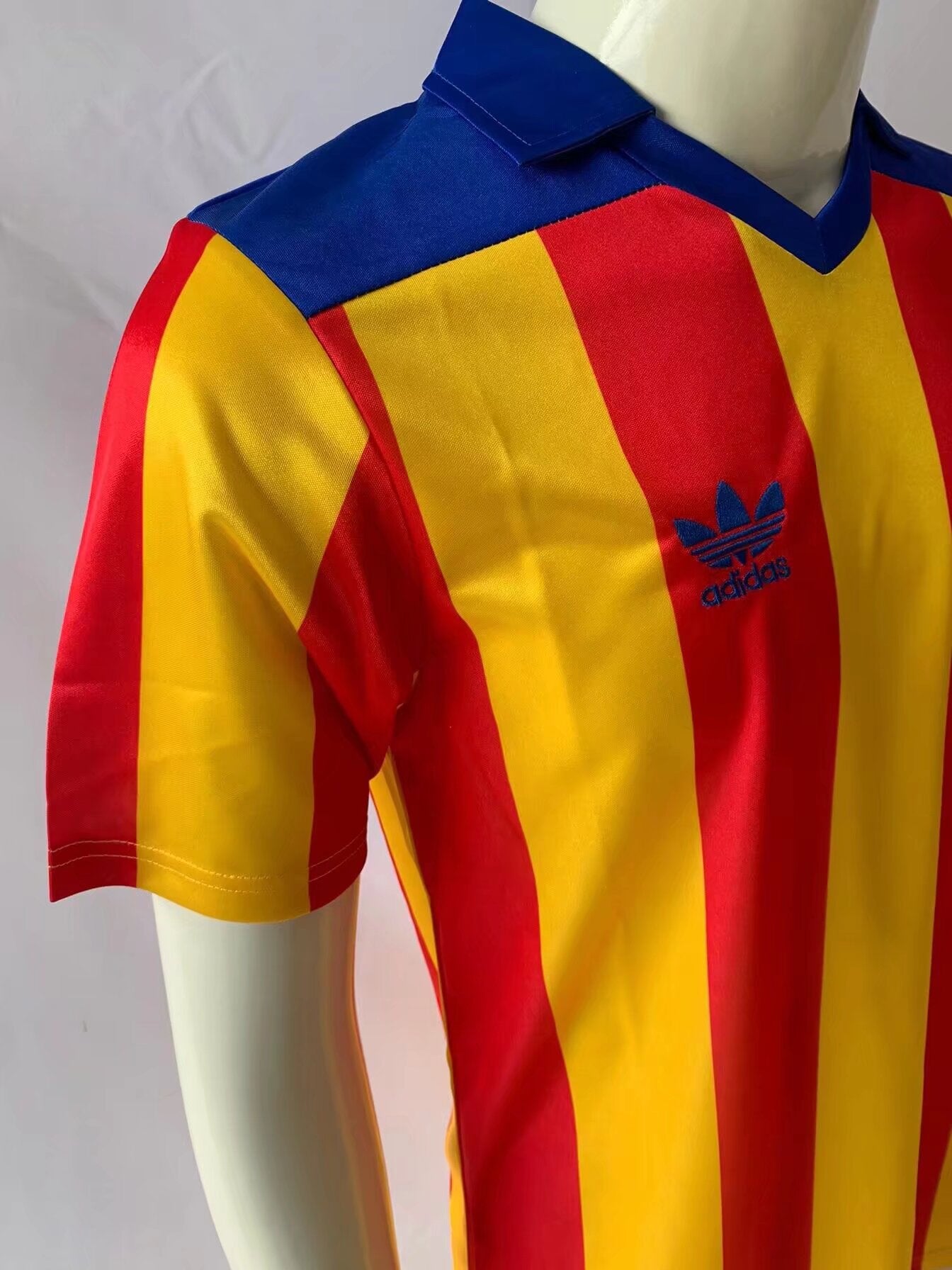 FC Valencia 1982/83 Auswärtstrikot