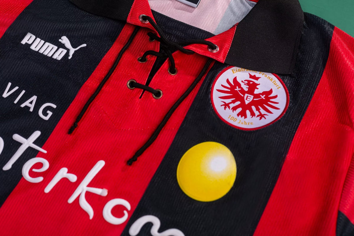 Eintracht Frankfurt Saison 1999/00 Heimtrikot