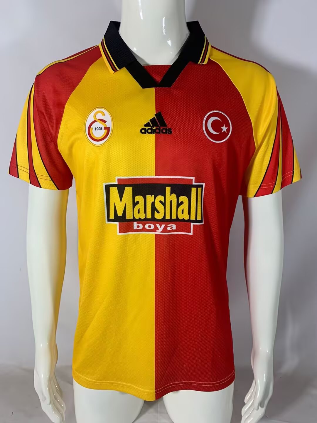 Galatasaray Istanbul 1998/99 Heimtrikot