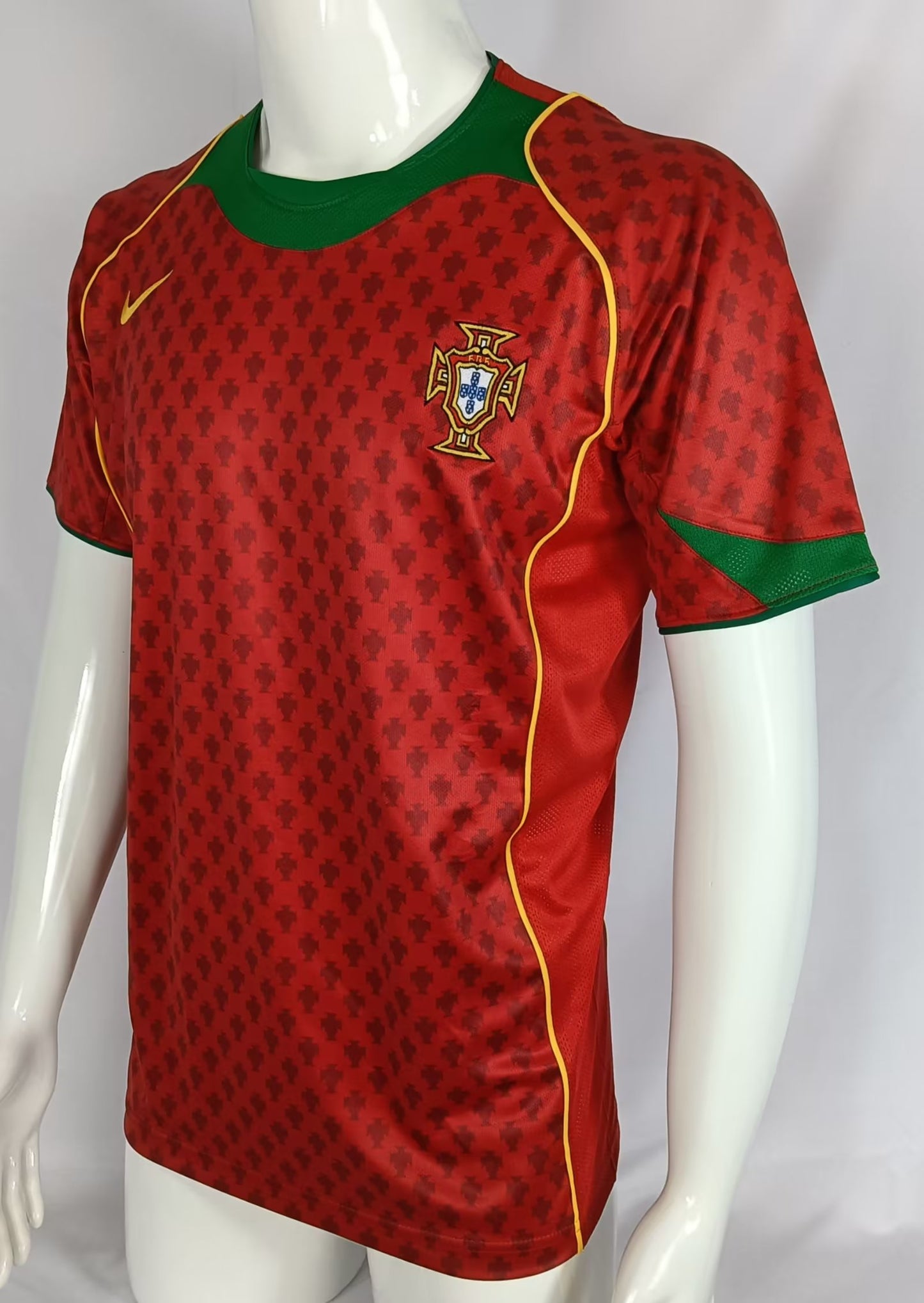 Portugal EM 2004 Heimtrikot