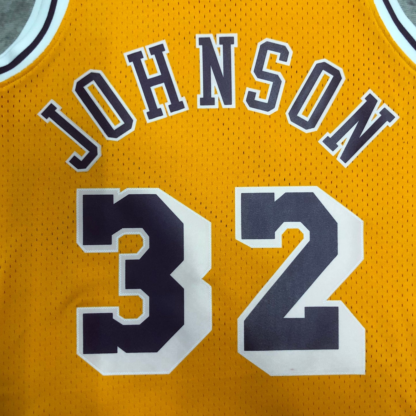 L.A. Lakers - Magic Johnson - 1984/85