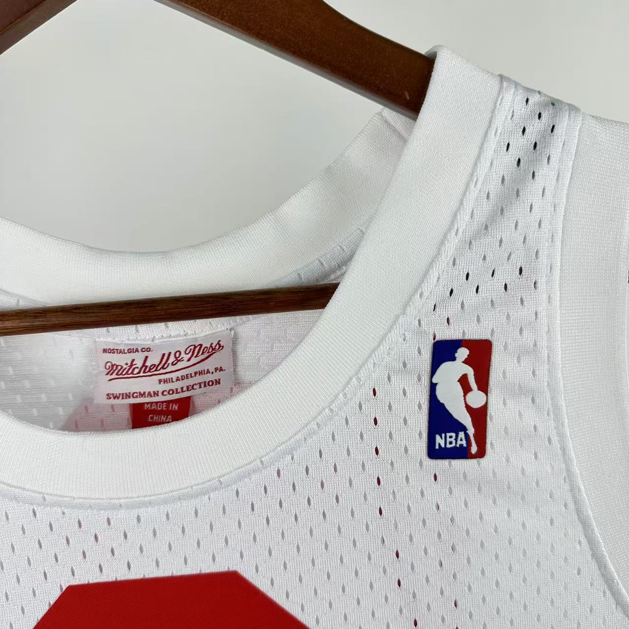Philadelphia 76ers - Allen Iverson - 2003/04