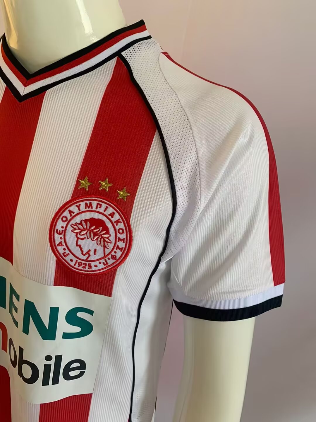Olympiakos Piraeus Saison 2001/02 Heimtrikot