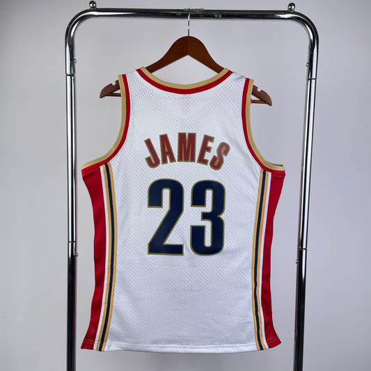 Cleveland Cavaliers - LeBron James - 2003/04